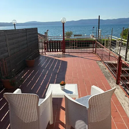 La Casetta Di Francesca,anguillara Sabazia *